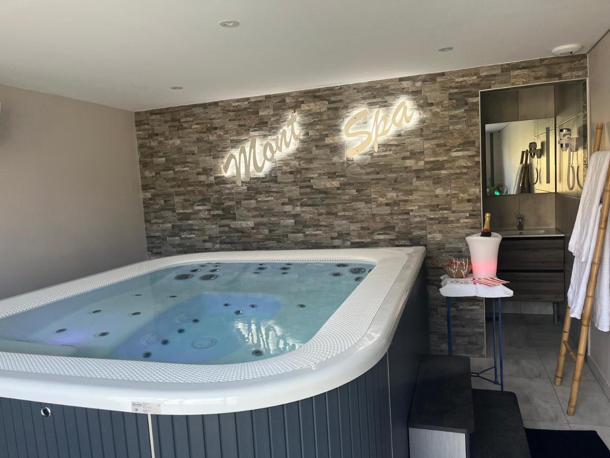 Holiday home Le Relais De La Fontaine & Jacuzzi